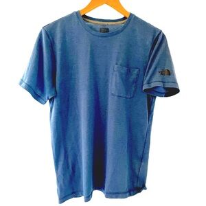 Men's The North Face Standard Fit Pocket Tee Shirt Logo Flash Dry Blue Size M